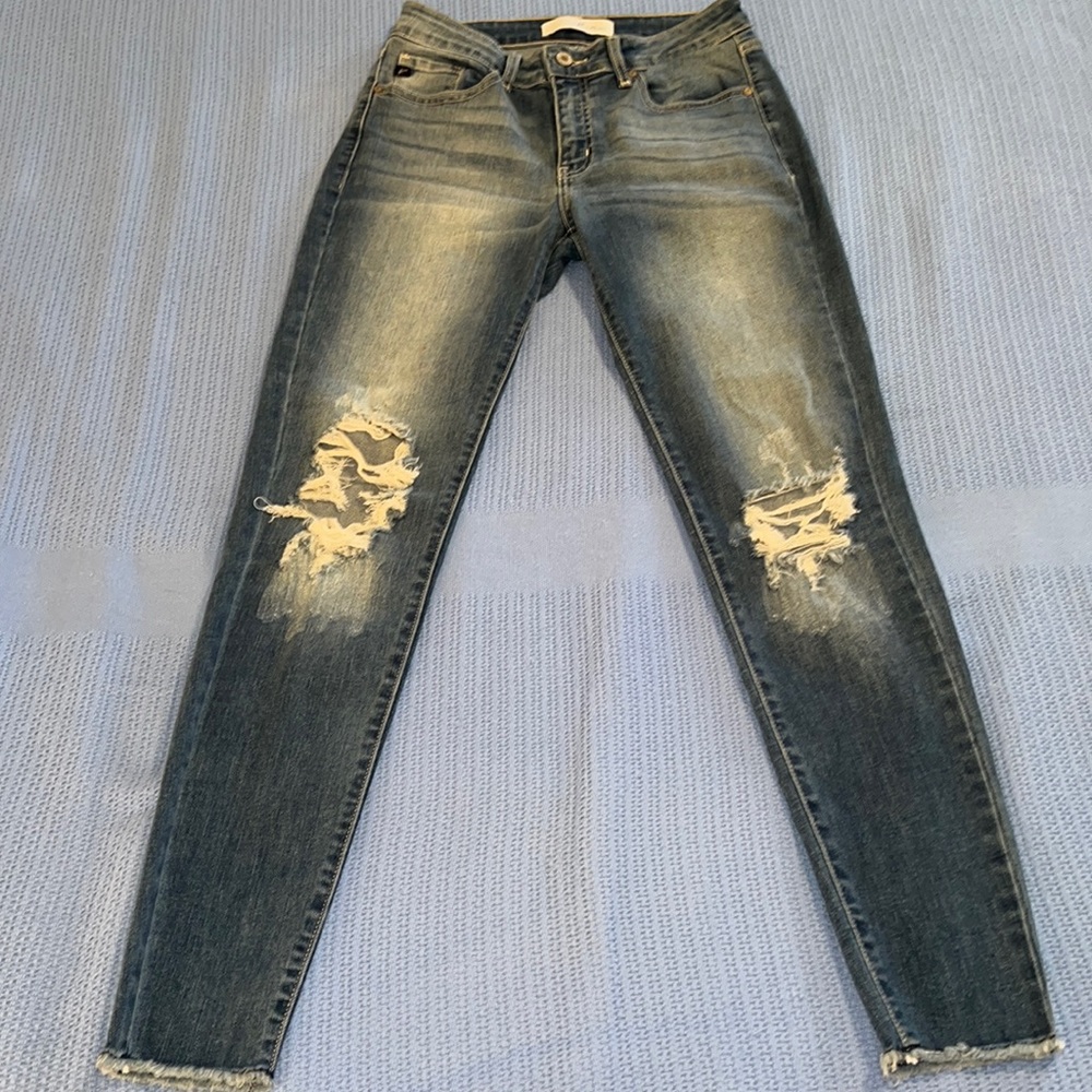 KanCan Distressed Straight Leg Jeans Size 5/26